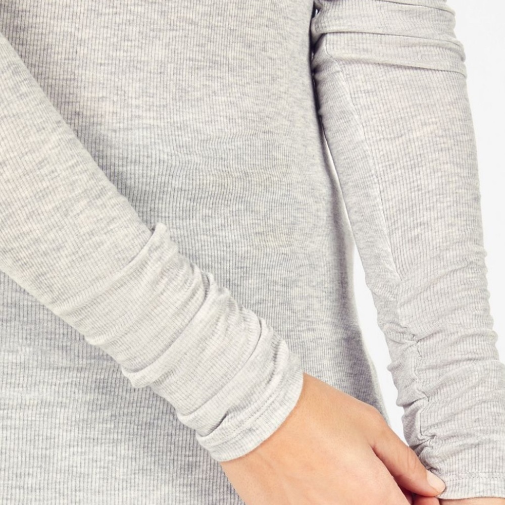 Fabletics Jess Light Grey Heather Turtleneck Top … - image 3